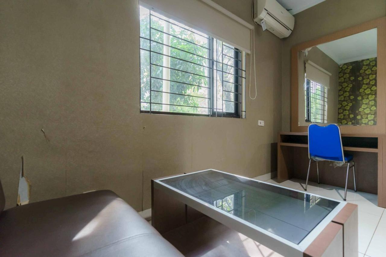 فندق Koolkost Syariah At Taman Simprug Cikarang بيكاسي المظهر الخارجي الصورة